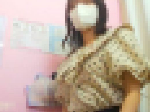 ちっぱい美●女は黒いえっちな下着がお好き【ランジェリーショップ/試着録01】　サンプル画像1