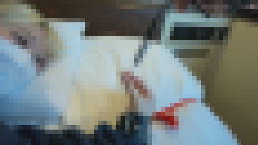 こちょこちょ族　グラドル級の同人モデルは金髪超敏感娘〜10th〜　すず　21歳　私服＋くすぐり電磁棒編　その2　サンプル画像3