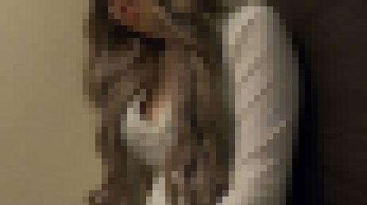 超ギャル美女　みきちむ様のＭ男美脚見せつけ尻キス靴舐め痴女　主観ドアップ見下し付き　サンプル画像3