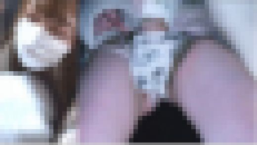 【絶級UR/御年賀】女子医大生駅構内集団電車甘事件　サンプル画像1