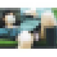 【対面盗撮】疲れきったお股はゆるゆる状態。誘惑されるがまま釘付け服パンチラ盗撮 サンプル画像
