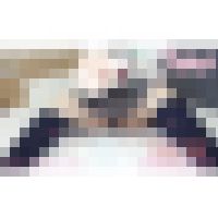【ずっと推し、りいなちゃん】大好きなグミ食べながらのエッチな撮影、笑い過ぎてプルプルしちゃう身体に悪戯w サンプル画像
