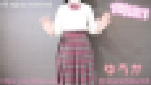 【ゆうかちゃん18さい処女の無の反応ｗ】出るところは出てるから！もうこ●もじゃないもん！18さい処●の新品な身体　サンプル画像1