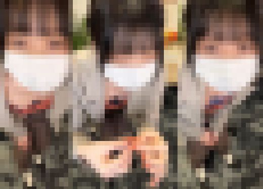 [配信胸ちらハプニング32]前屈みシーン！社外秘のロープレ動画/雑貨ショップ店員ライブ配信　サンプル画像2