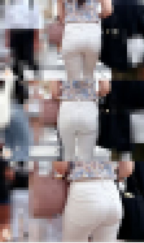 【FHD高画質】お昼休みの白ピタOL　サンプル画像2