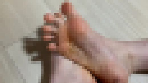 足指の驚異：手のように動く美しい2分間 - グーパー動作の魅惑　サンプル画像2