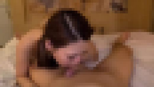 美女ギャルの主観フェラ。チンポや玉を舐め舐めしたり、小さいお口いっぱいにチンポ頬張るギャル　サンプル画像1