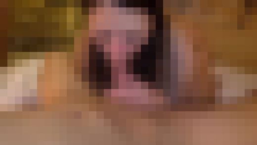 美女ギャルの主観フェラ。チンポや玉を舐め舐めしたり、小さいお口いっぱいにチンポ頬張るギャル　サンプル画像3