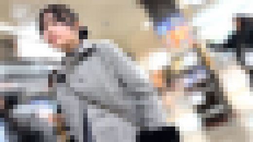 【４K・高画質】#37 白パンJD２名の透けるPラインに視線釘付け　サンプル画像3