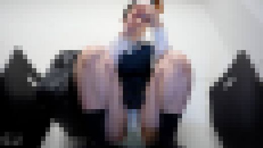 ミニスカウォッチング114　のぞき込み　サンプル画像2