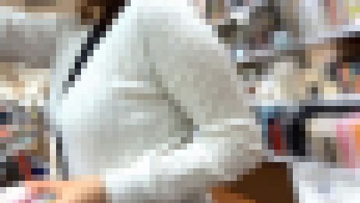 【４K・高画質】至高の膨らみ #11 どこにでも居そうなJDグループの豊満ボディ女子の白ニット巨乳　サンプル画像2