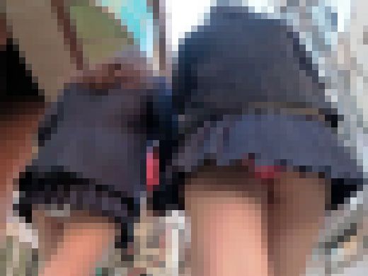 ミニスカ女子の通学パンチラ　サンプル画像3