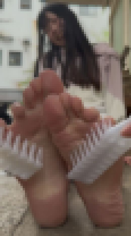 双美ゆゆこさん23cm激弱足裏くすぐり！5分19秒　サンプル画像2