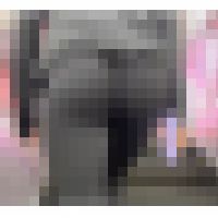 《桃尻感アップ！ギャザーレギンスでジムへ向かうモデル》 内容画像