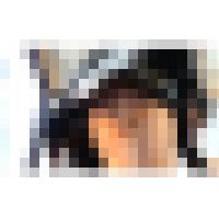 【４K・高画質】#53 ペンギン歩きで階段登るニットショーパン娘の気になるお股の隙間 サンプル画像