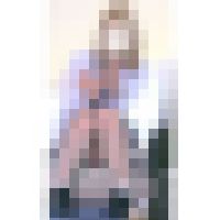 ときめく笑顔、今ドキ女子のパンティは赤？　目があって可憐な誘惑にうっとり サンプル画像
