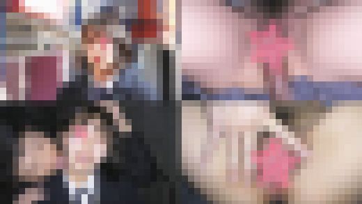 《GWセール》【電車チカン】★圧倒的な美○女が自分の乳首をつねりながら「オマ〇コ」連発の衝撃すぎるオホ声痙攣絶頂★30％オフ　サンプル画像1