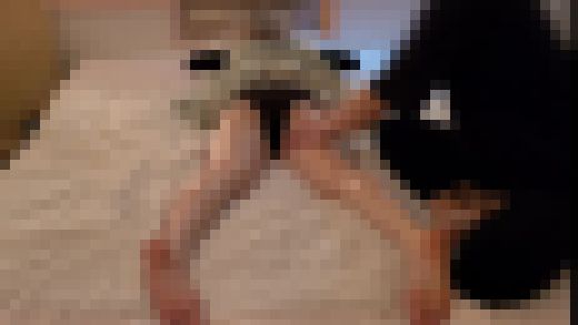 【金髪アパレルギャル】クリと膣内をマッサージされるギャル。　サンプル画像2