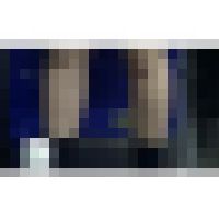 【ブラジャー,お尻,脚,靴下】着替え中の無防備な瞬間…脚と黒靴下、モデルだけを見つめる43秒。 サンプル画像