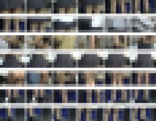 【ブラジャー,お尻,脚,靴下】着替え中の無防備な瞬間…脚と黒靴下、モデルだけを見つめる43秒。　サンプル画像3