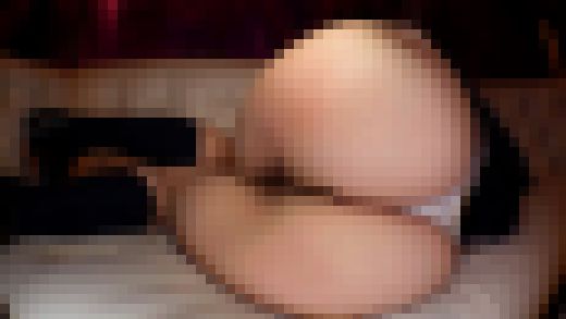 Yシャツ女子の見せつけパンチラ　サンプル画像1