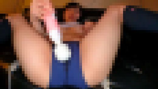 美乳童顔女子のブルマで愛液オナニー サンプル画像3