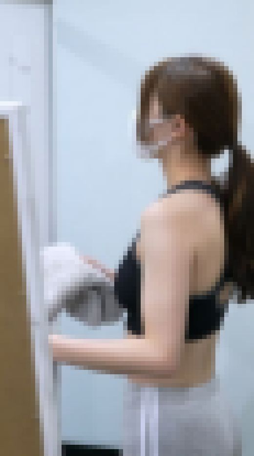 【某トレーニングジムの裏側vol.10】殿堂入りのルックスです！！妖艶な女子大生！　サンプル画像3