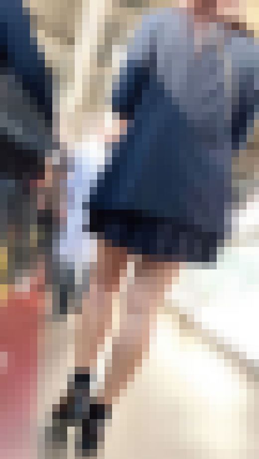 メガネ×ミニスカで組み脚ガッチーン！張り付くもちもちエグもも　サンプル画像3
