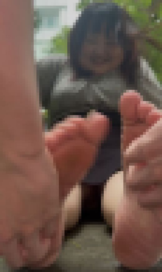 巨乳女子24.5cm激弱足裏くすぐり！5分3秒　サンプル画像2