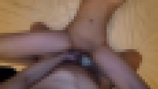 【アイドルJD】チンポ挿入。正常位、対面座位でガン突きされプルプル揺れるおっぱい　サンプル画像1