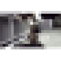 ぽっちゃりセフレと夜中に歩道橋で立ちバック＆正常位に挑戦！ 画像