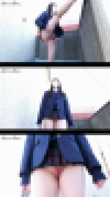 ぷりぷり07 極小パンティ脱いだら開放的になっちゃって ノーパンで美スジが全開！　サンプル画像1