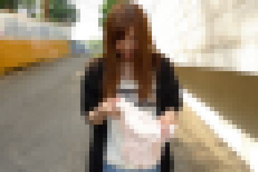 ◆素人投稿動画 ハイビジョン(HD)「外で脱ぐのって興奮しますね」ナイスボディの女子大生を露出させて生ハメしちゃいました 【Pa　サンプル画像2