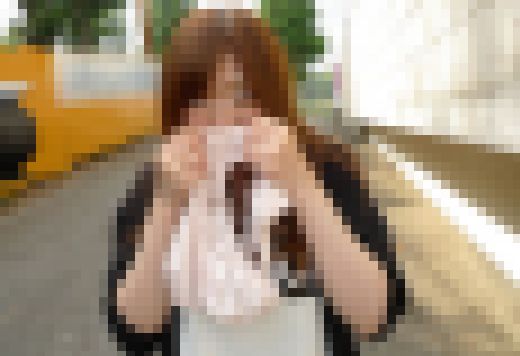 ◆素人投稿動画 ハイビジョン(HD)「外で脱ぐのって興奮しますね」ナイスボディの女子大生を露出させて生ハメしちゃいました 【Pa　サンプル画像3
