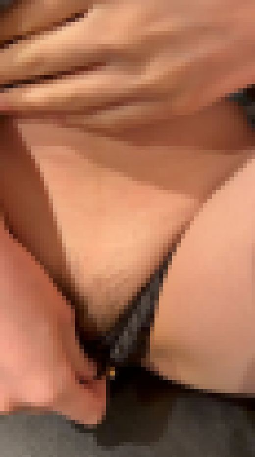 【オナサポ交渉21】本物のち〇ぽに興奮する激かわ娘！脱ぎたてパンツに大量ぶっかけ　サンプル画像2