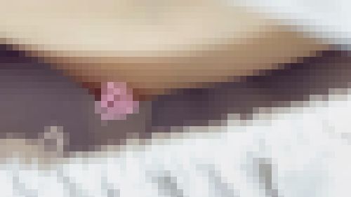 [電車胸チラ]チクビ確定演出！白い前開きシャツがくぱぁっ、と開いて見えたAAAカップ　サンプル画像2