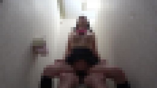 女子●●トイレで本能剥き出し映像流出！File.2　サンプル画像3