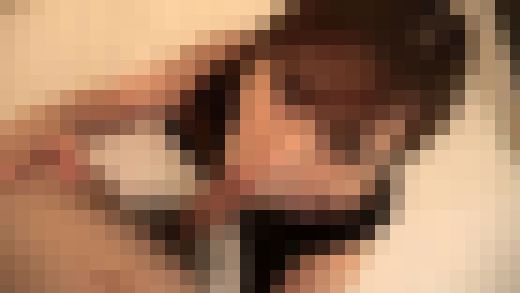 【個撮】喉奥までチンコを丸呑み。艶めき惑わせるフェロモン漂う艶麗美女によるノーハンドフェラ。 サンプル画像1