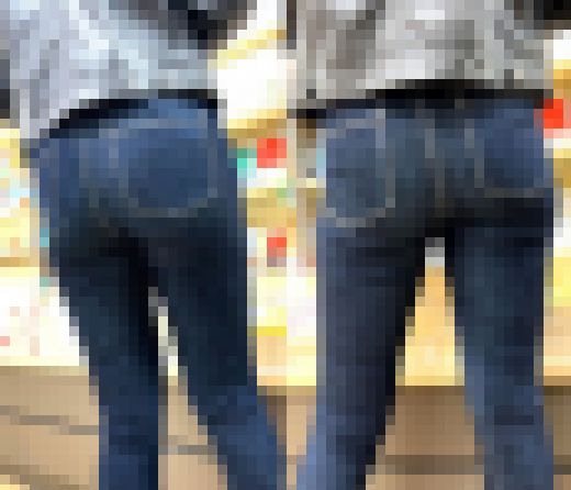 かっこ良すぎるレザージャケットぁ"しい濃紺スキニー美女【街中風景147】 サンプル画像1