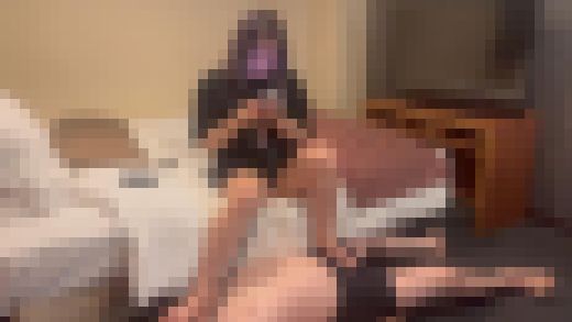 【閲覧注意】高身長168cmオラオラ系 ヤンキーギャルれな様による生足で踏みつけ＆舐めさせ 足コキ罵倒M男いじめ　サンプル画像1