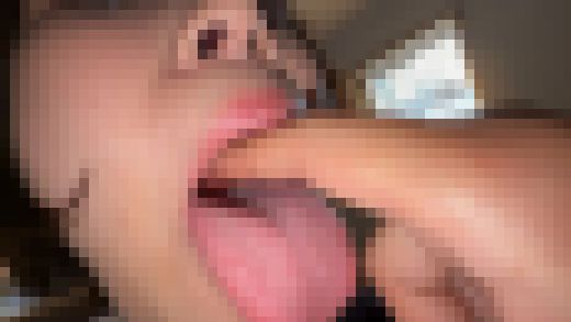 【個人撮影】玉城夏帆　初喉チンコ触り＆擬似フェラ体験　サンプル画像2