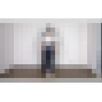 デニムパンツの女性のオッパイと股間を触るAV サンプル画像