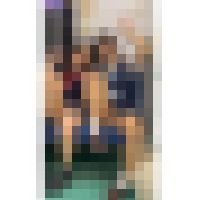 撮影日記216 超久しぶりの二人組!!グレーのスカートが激カワな癒し系Jを電車内で撮影【※27分超撮影 サンプル画像