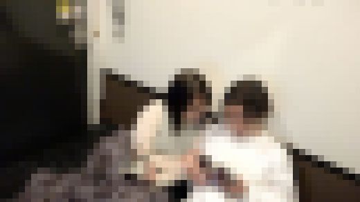 【ネカフェオナvol.113】卑猥マ●コ見せつけ！まんぐり返しオナニー　サンプル画像1