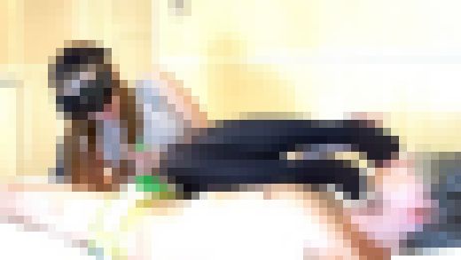 【オトク２種♪黒タイツ＆黒スト】【四十路痴女】【ドSフェラ&手コキ】【ベロキス】パンスト美女の足指を舐めつくす！れいか41才　サンプル画像3