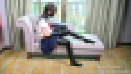 変態ラバーマニアにきちんと躾された女●校生・キキ　サンプル画像1