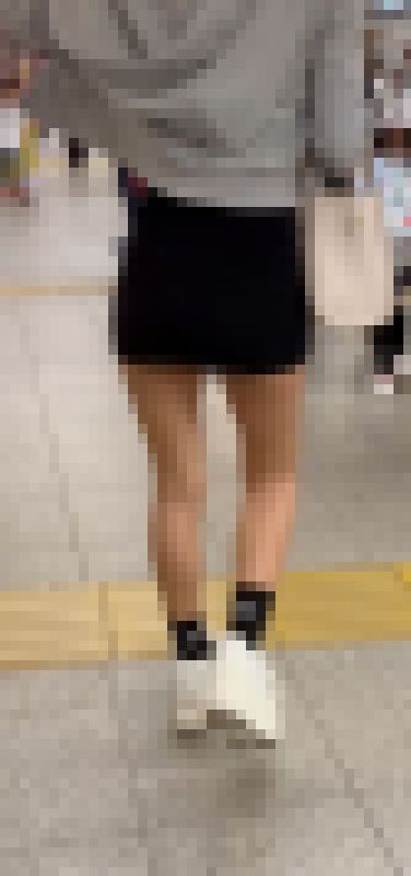 《出てんじゃね！？えっ、何かはみ出してんじゃね！？》　サンプル画像2