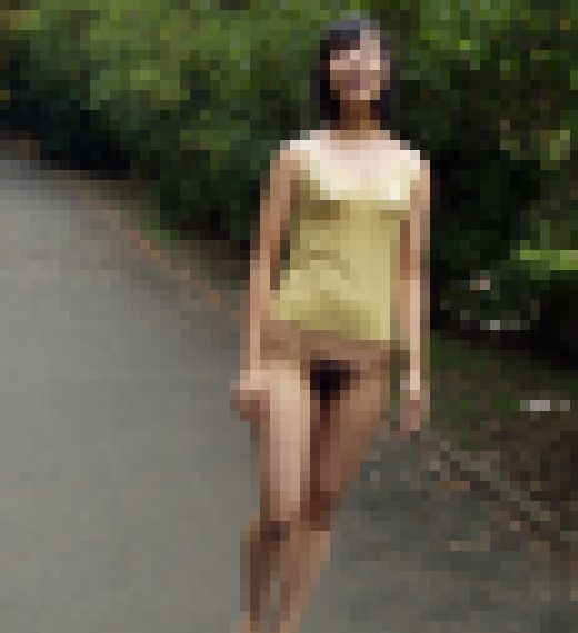 ◆素人投稿動画 画面拡大/画質向上版「服着ちゃいましたけど脱ぎますね」千代田区御茶ノ水のナースは露出が大好き 【Part.04：　サンプル画像2