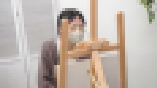 ［お絵描き教室/胸チラ⑯]Ｇカップむちむち爆乳ＪＤ/垂れパイ人妻さん　サンプル画像1