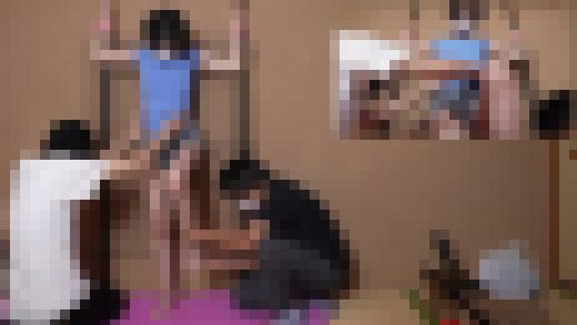 【オジサンイチオシ👍️激アツ作品】　イイナリ女子さん、くすぐり餌食で悶絶バトル！　サンプル画像2